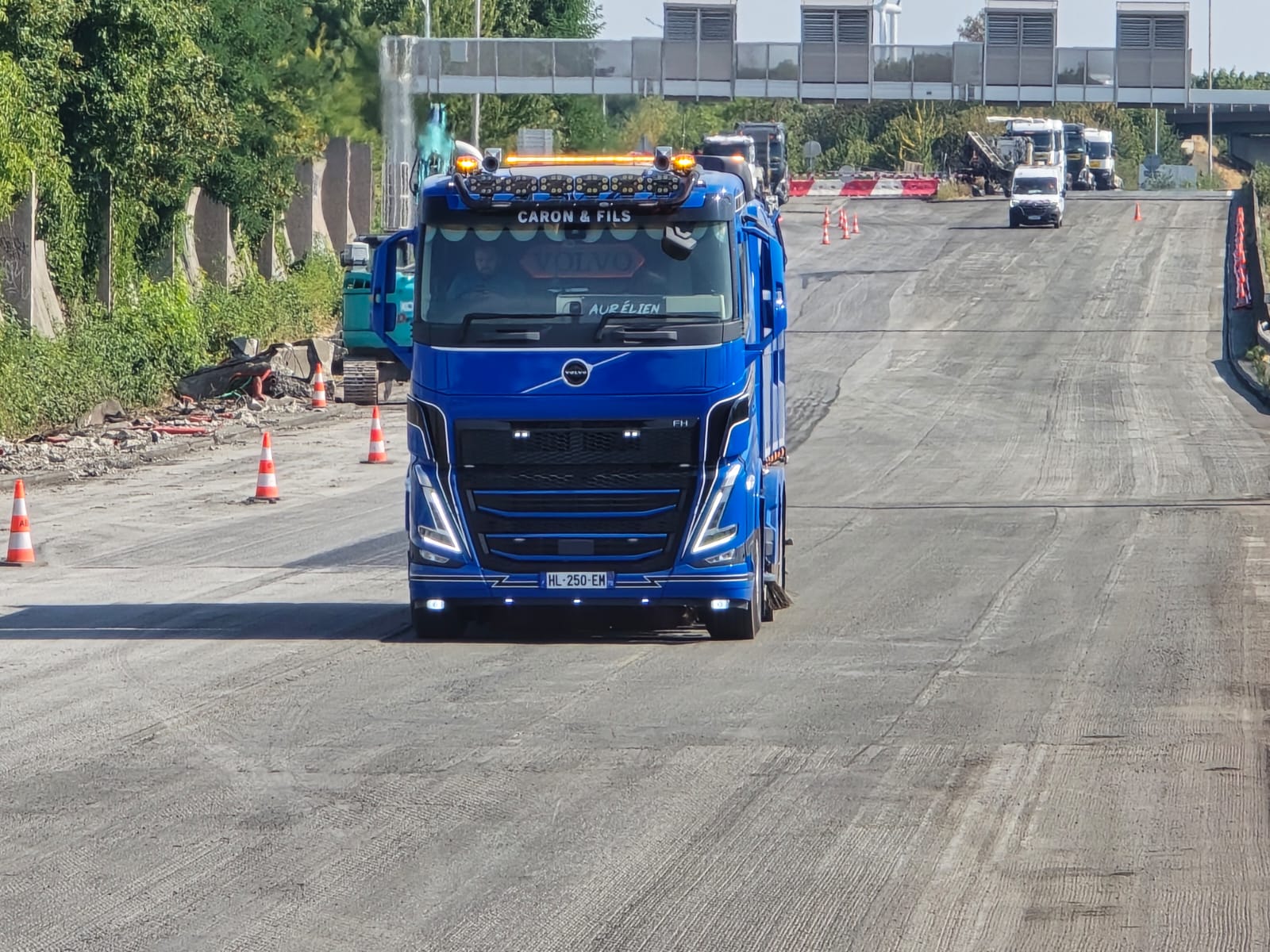 Flotte de balayeuses et camions Caron et Fils prête à intervenir pour les secteurs du BTP, de l'agriculture et des communes dans les Hauts-de-France